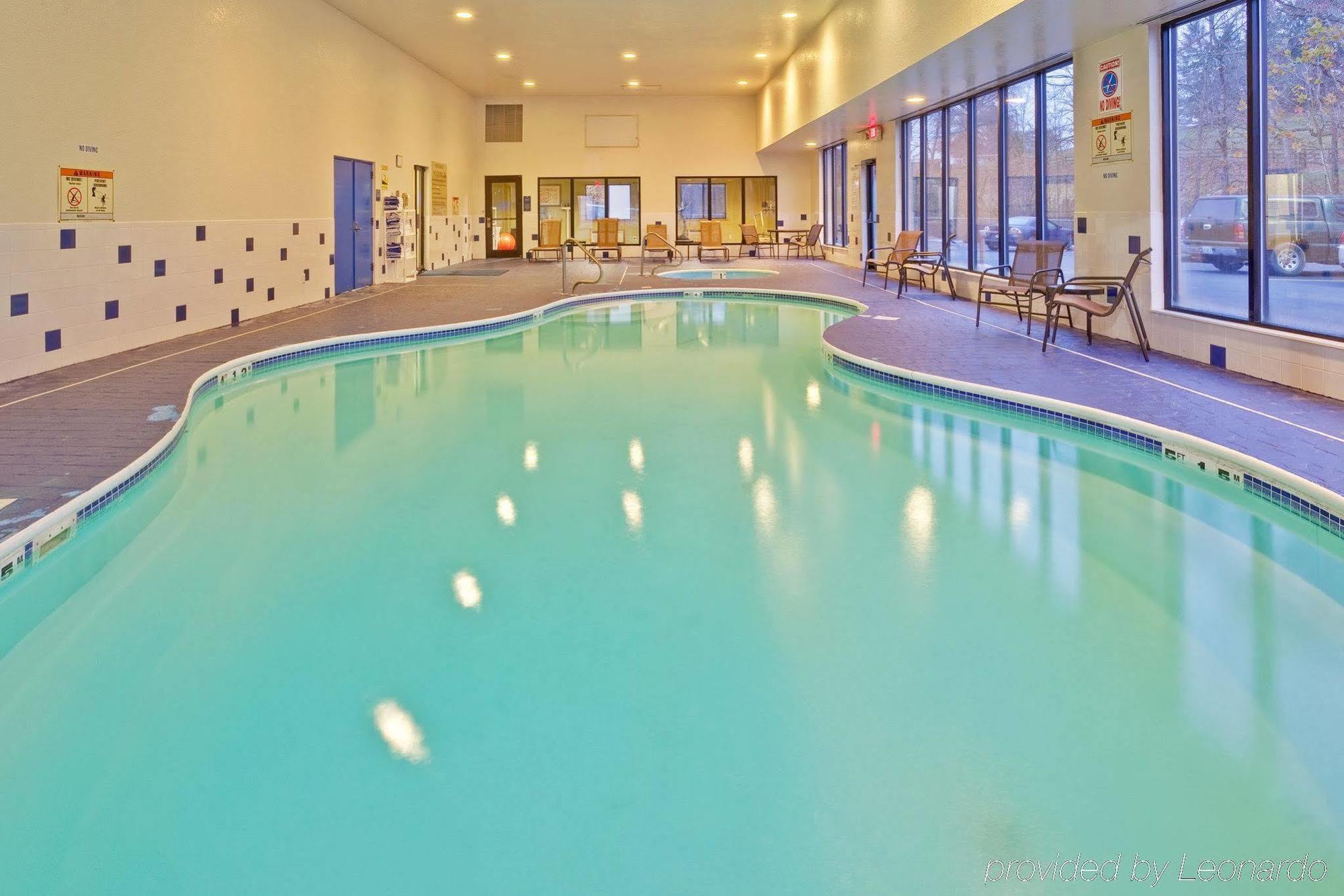 Holiday Inn Express Winfield - Teays Valley Hurricane Udogodnienia zdjęcie
