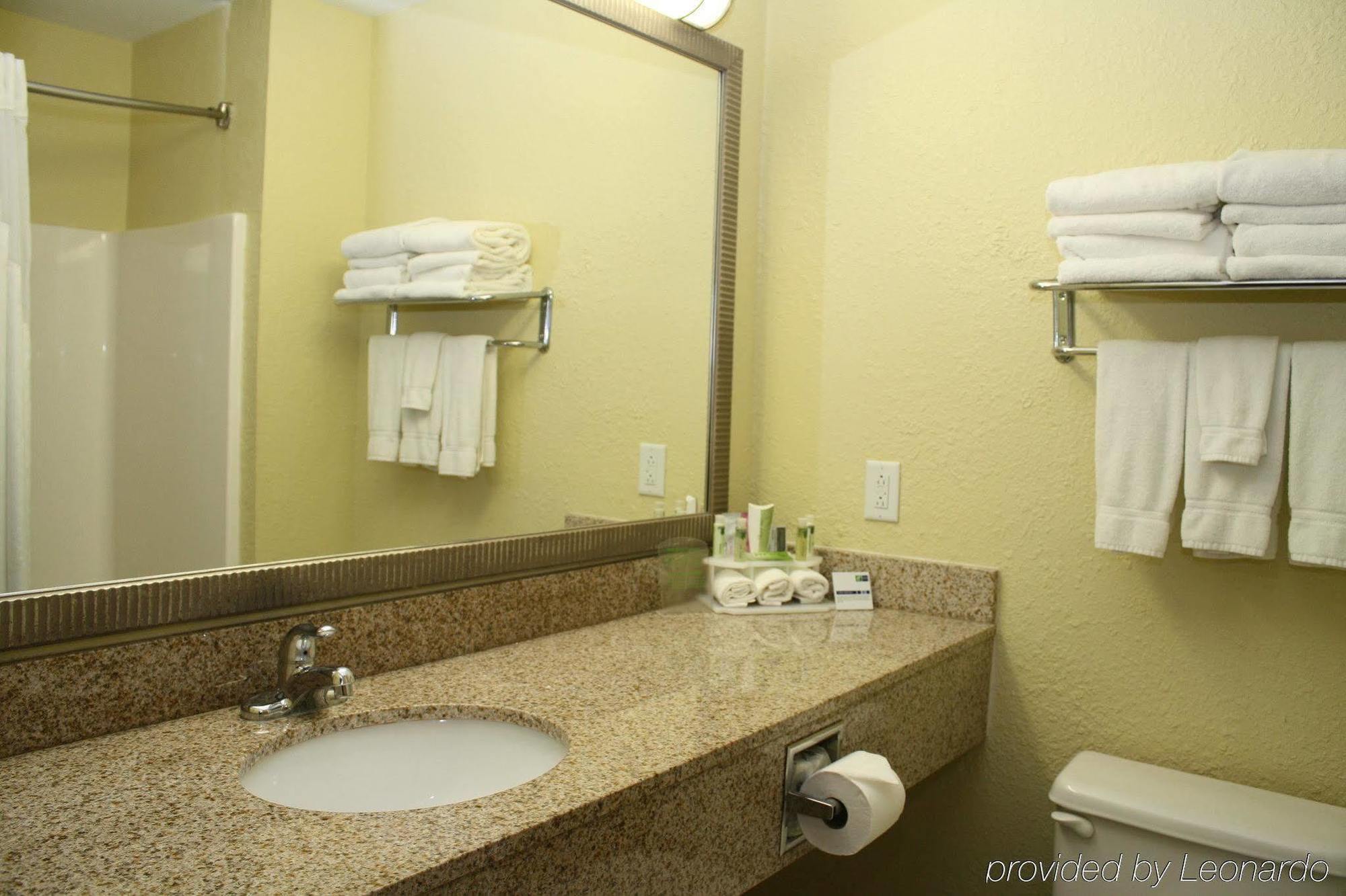 Holiday Inn Express Winfield - Teays Valley Hurricane Zewnętrze zdjęcie