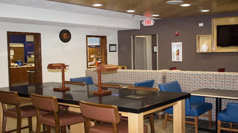 Holiday Inn Express Winfield - Teays Valley Hurricane Zewnętrze zdjęcie